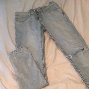 Light wash Levi Jeans, size- small